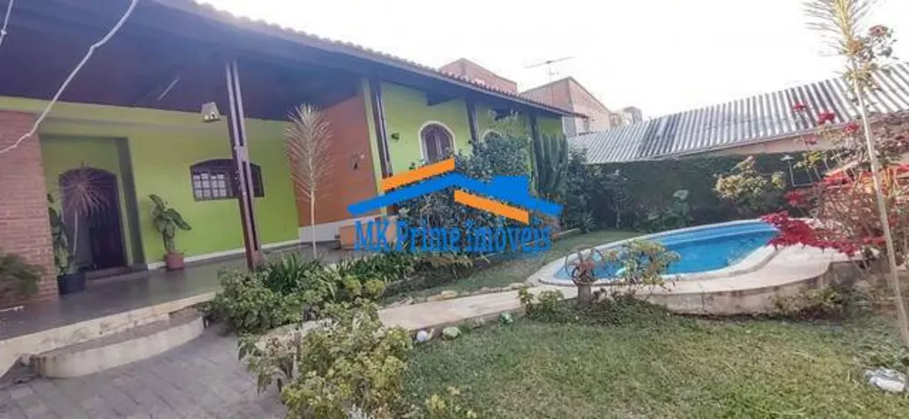 Casa à venda com 3 quartos, 350m² - Foto 2