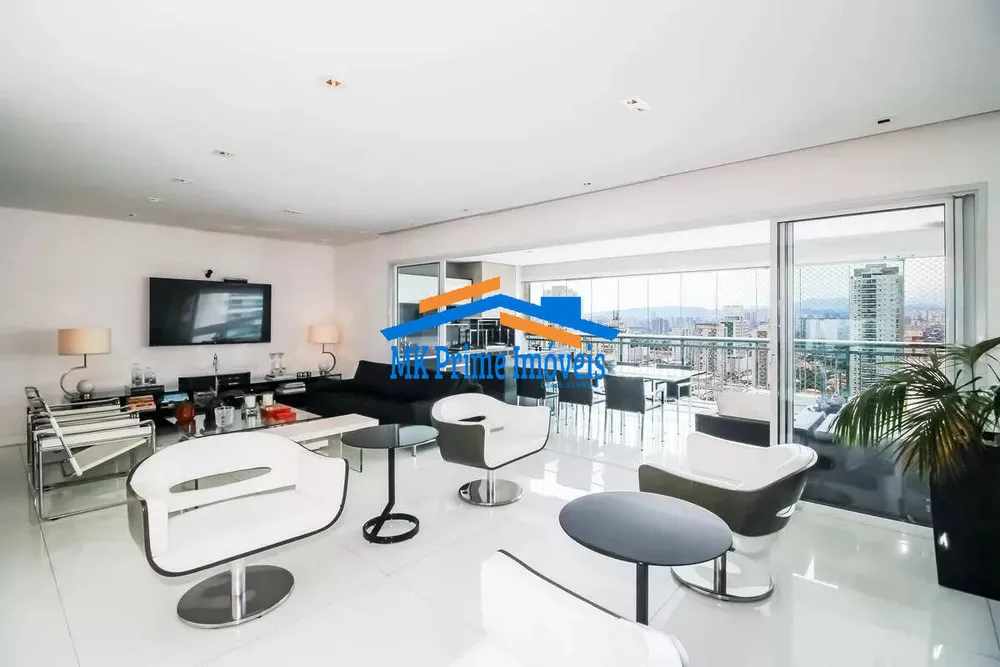 Apartamento, 3 quartos, 206 m² - Foto 1