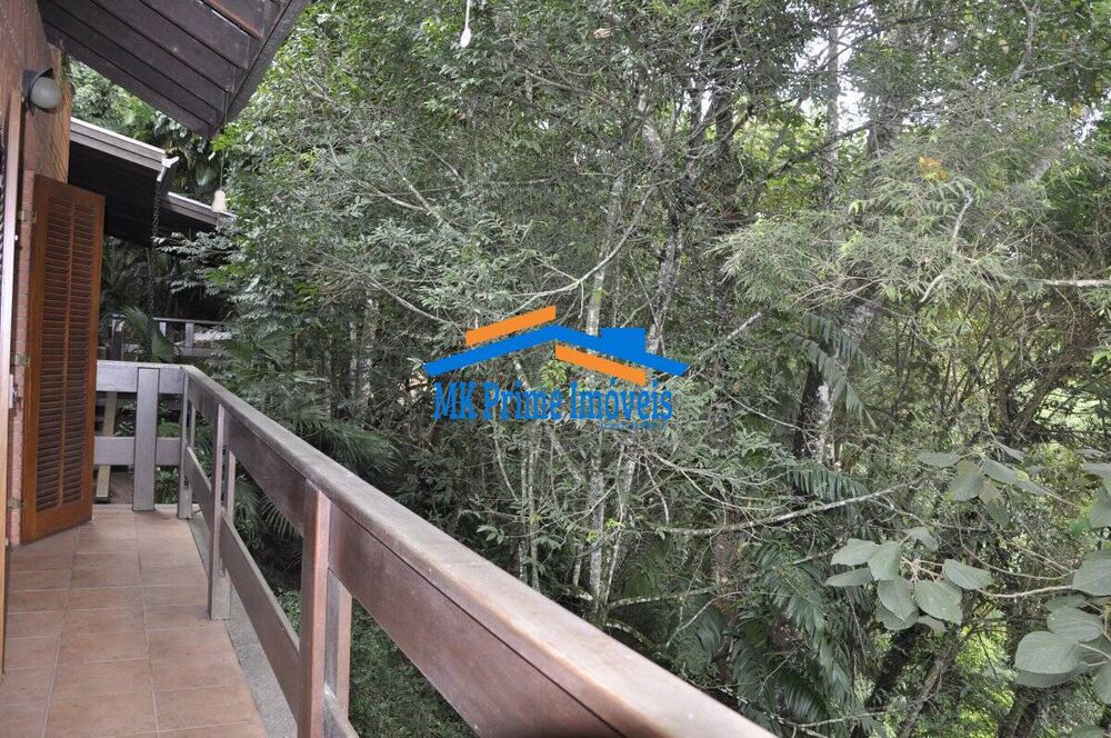 Casa de Condomínio à venda com 4 quartos, 540m² - Foto 2