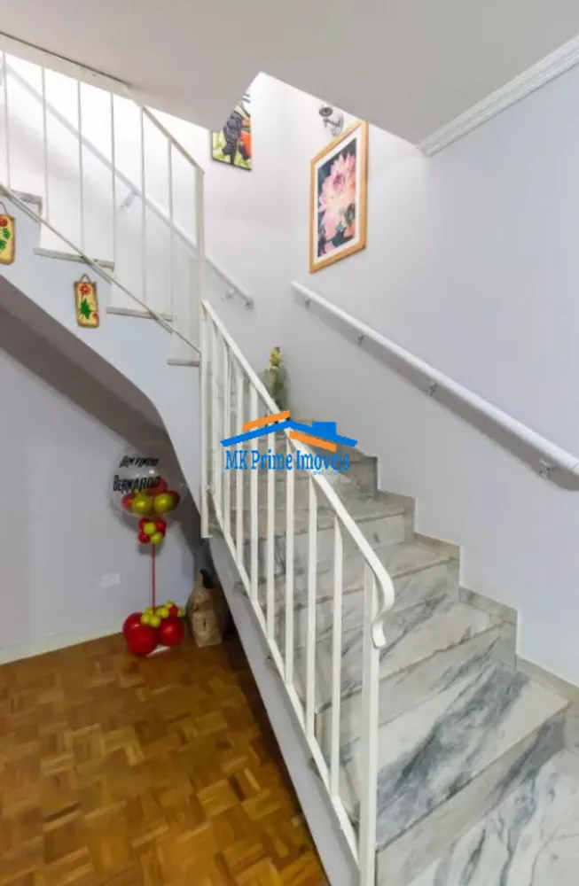 Sobrado, 4 quartos, 210 m² - Foto 1