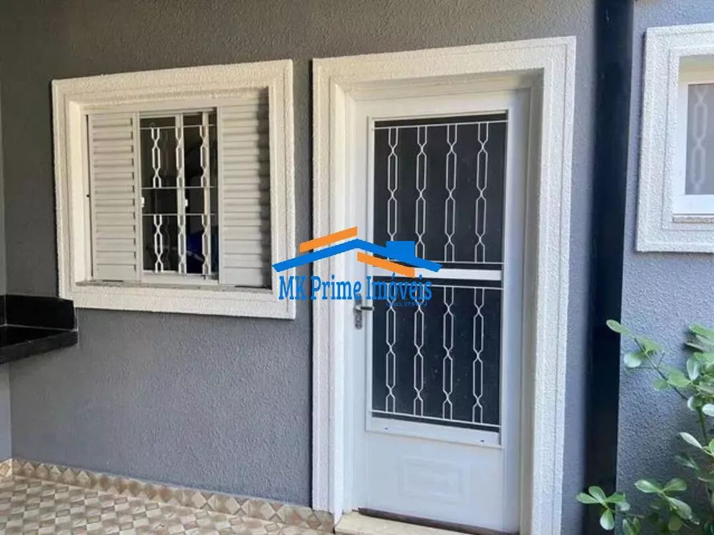 Casa à venda com 4 quartos, 150m² - Foto 2