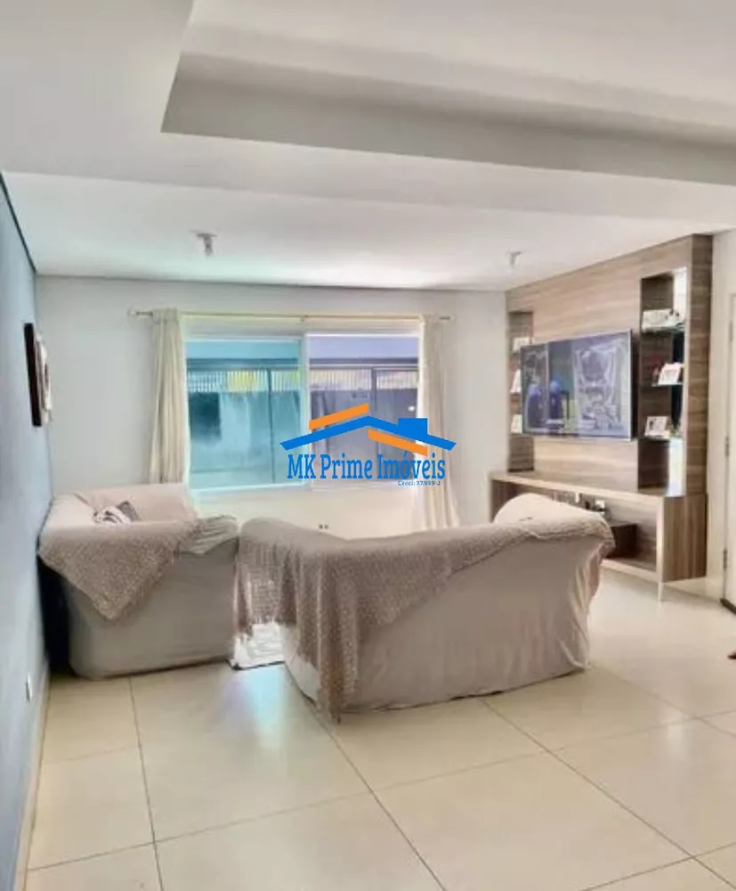 Casa à venda com 4 quartos, 150m² - Foto 1