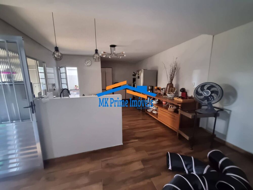 Casa à venda com 3 quartos, 190m² - Foto 5