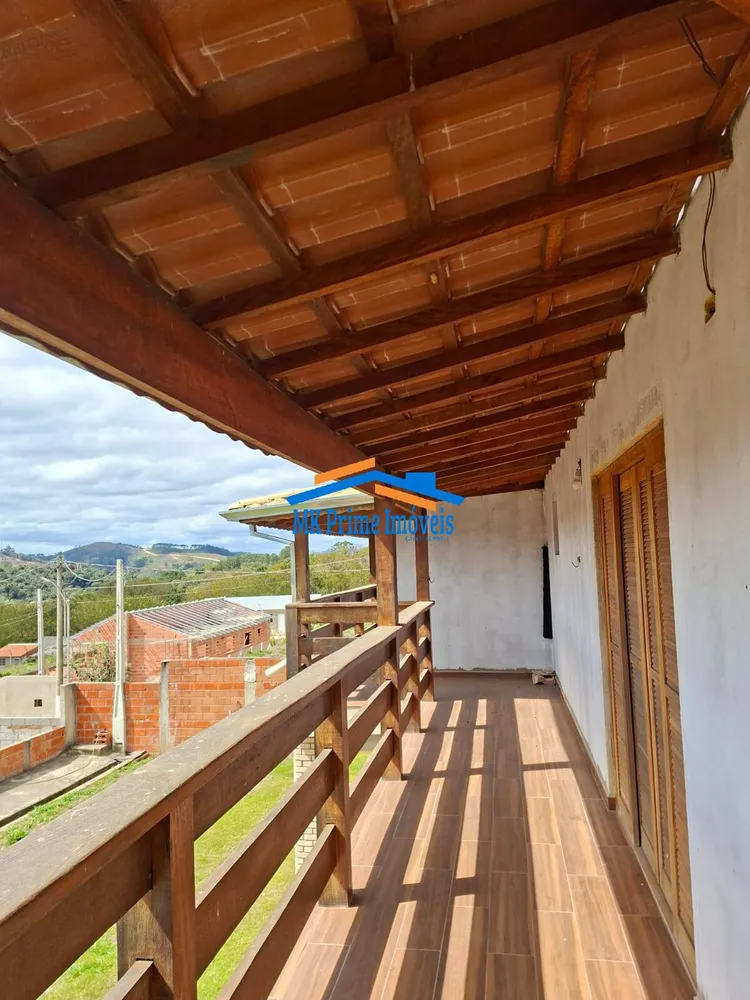 Chácara, 3 quartos, 1070 m² - Foto 2