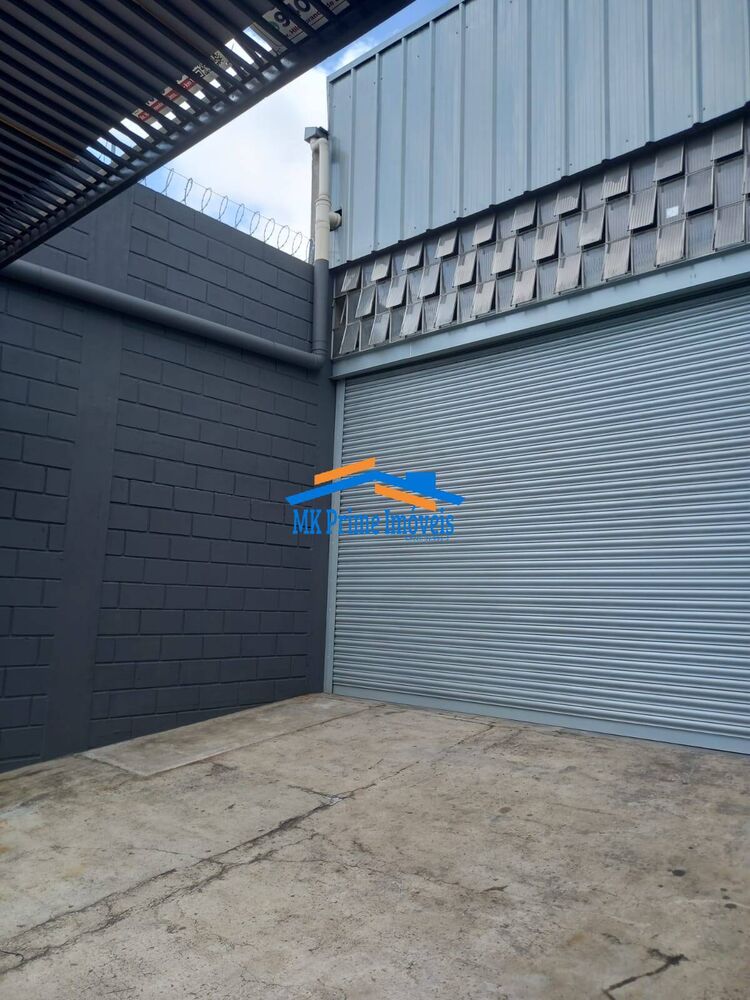 Depósito-Galpão-Armazém à venda, 225m² - Foto 1