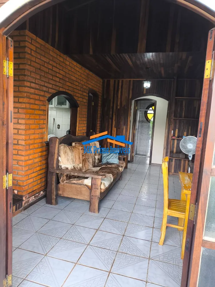 Chácara, 2 quartos, 2040 m² - Foto 2