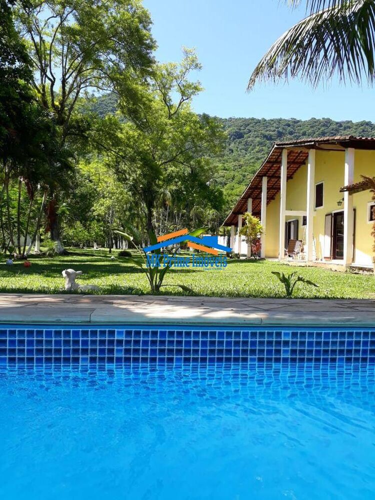 Sítio à venda com 3 quartos, 450m² - Foto 1