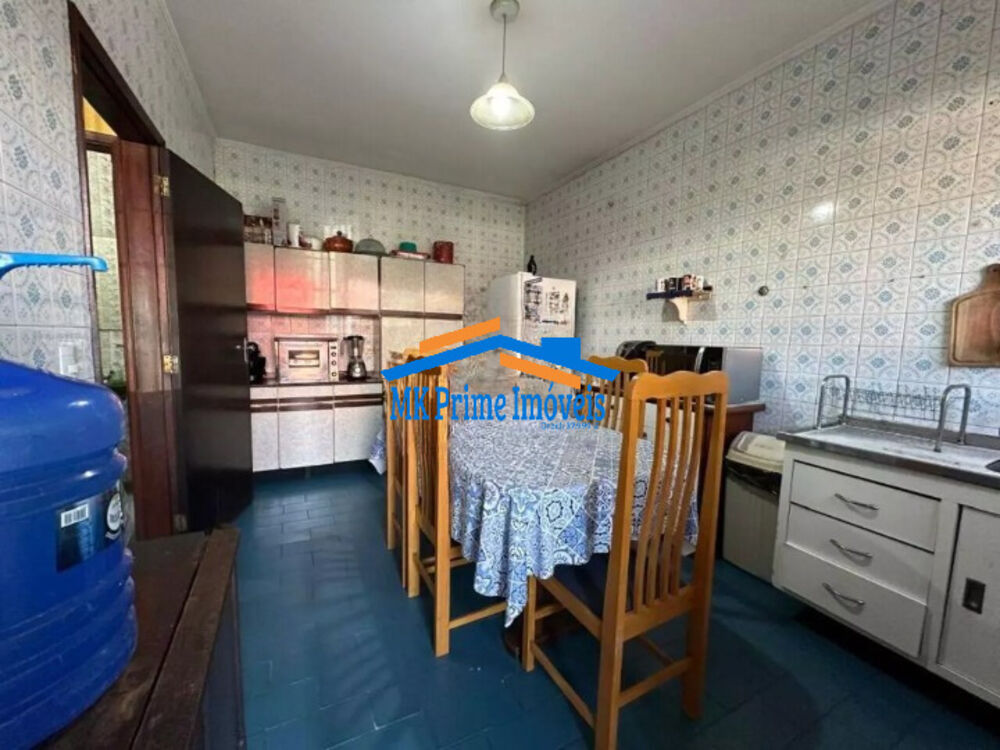 Sobrado à venda com 3 quartos, 138m² - Foto 1