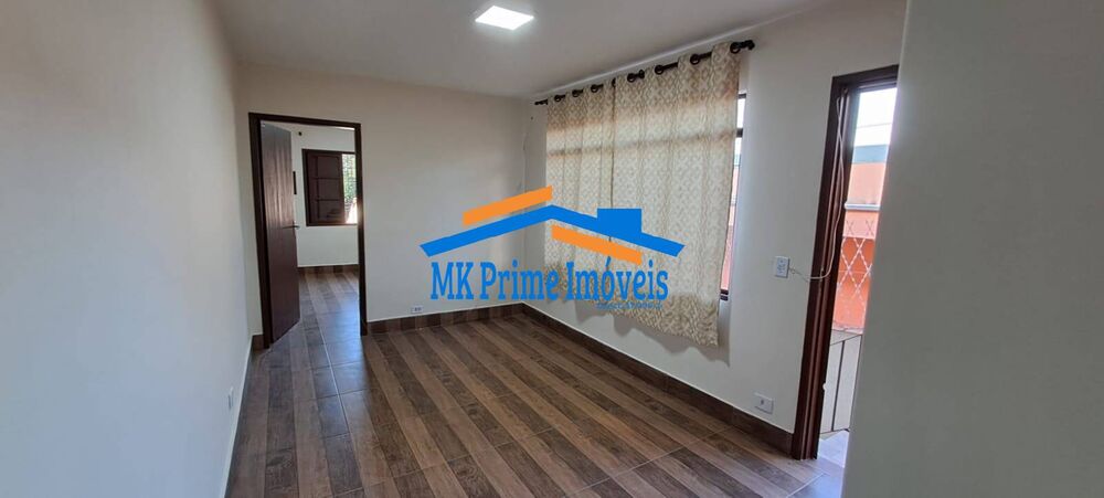 Casa à venda com 2 quartos, 110m² - Foto 2