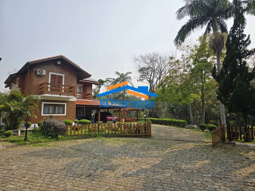 Casa de Condomínio à venda com 3 quartos, 223m² - Foto 1