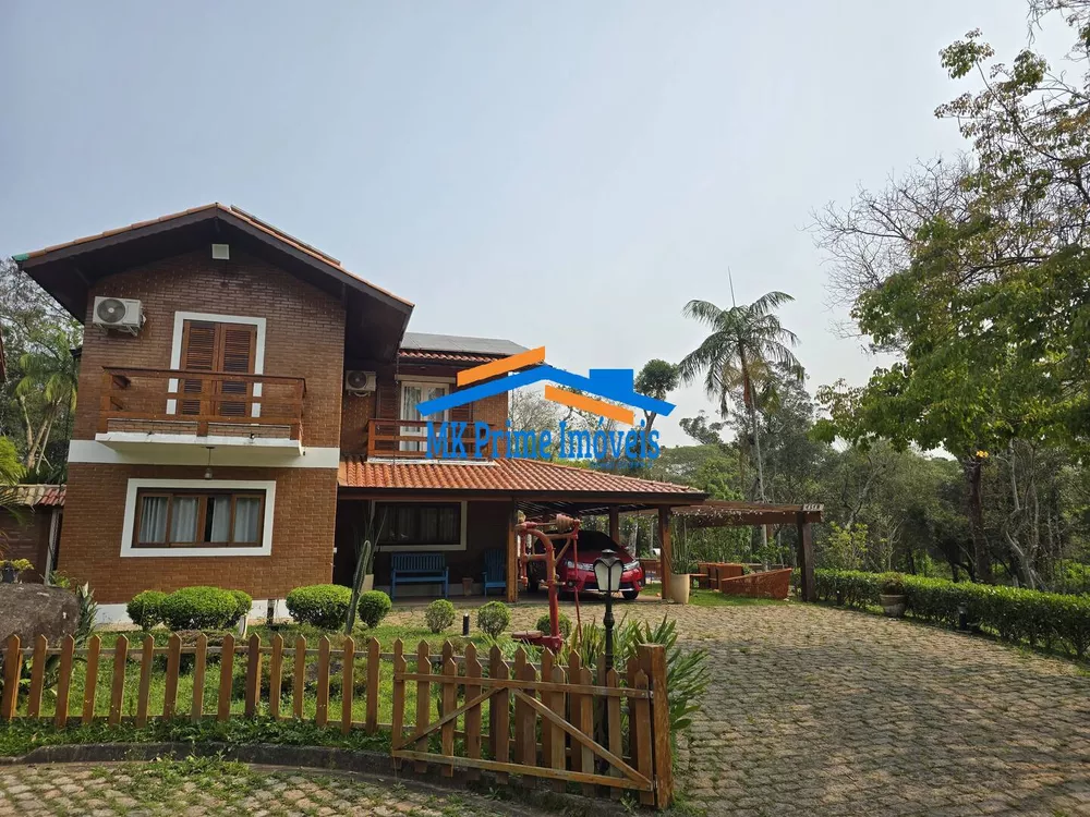 Casa de Condomínio à venda com 3 quartos, 223m² - Foto 3