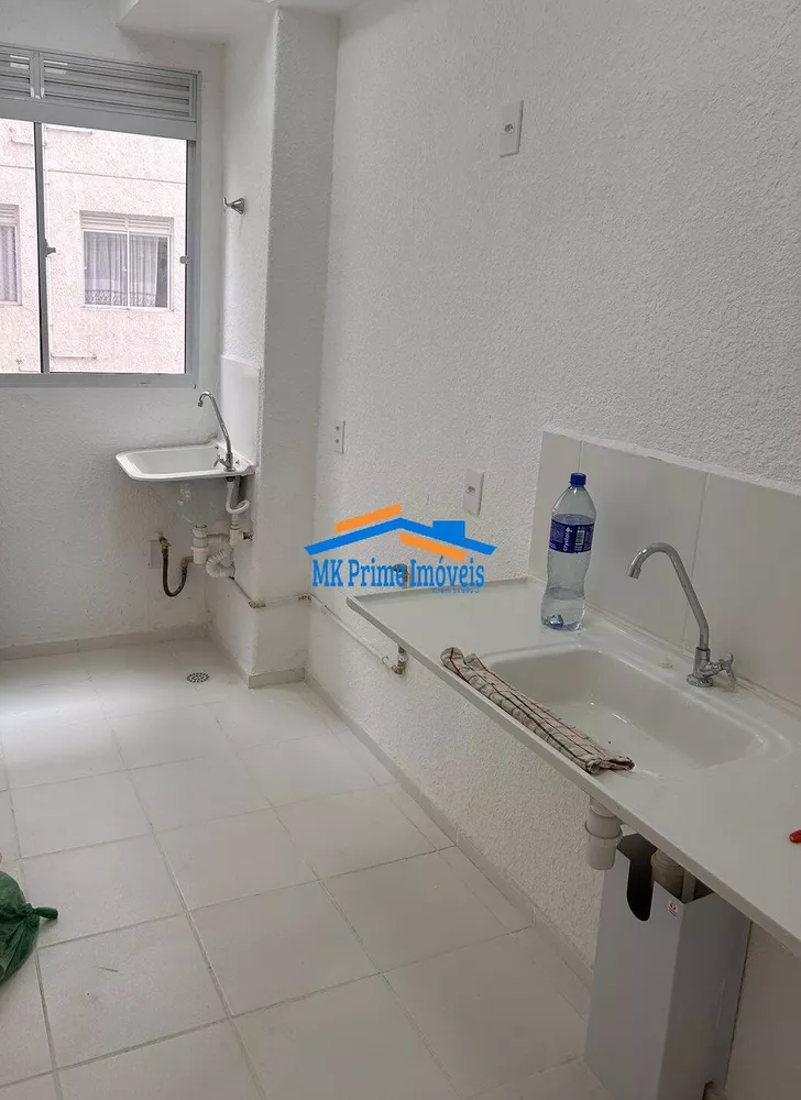 Apartamento para alugar com 2 quartos, 43m² - Foto 3