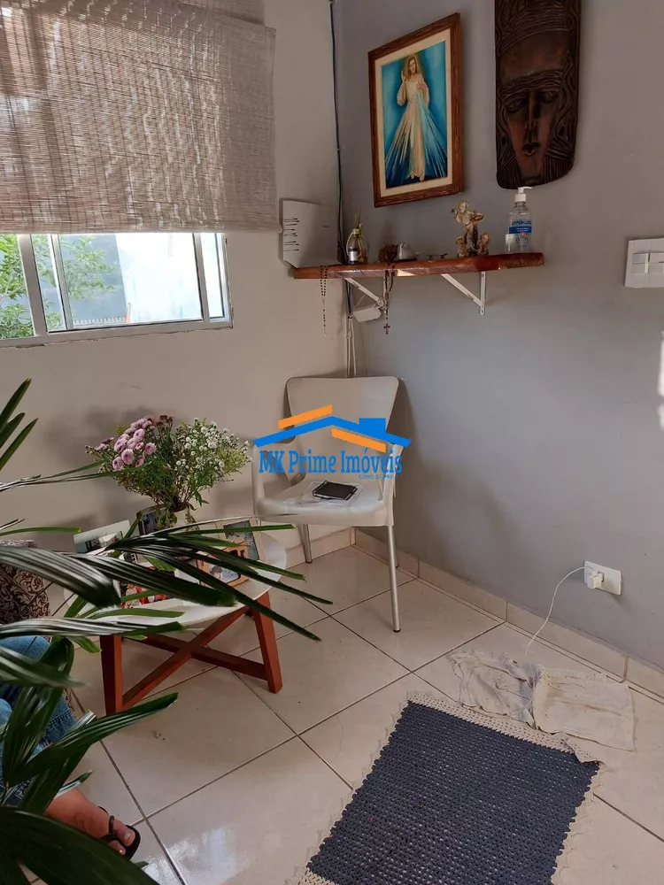 Casa à venda com 3 quartos, 176m² - Foto 3