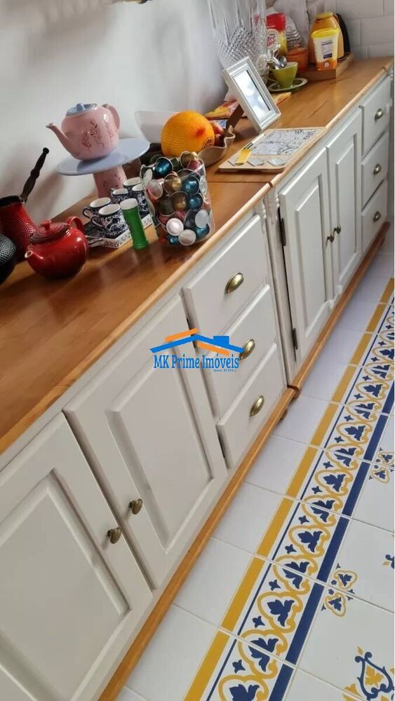 Casa de Condomínio à venda com 5 quartos, 250m² - Foto 4