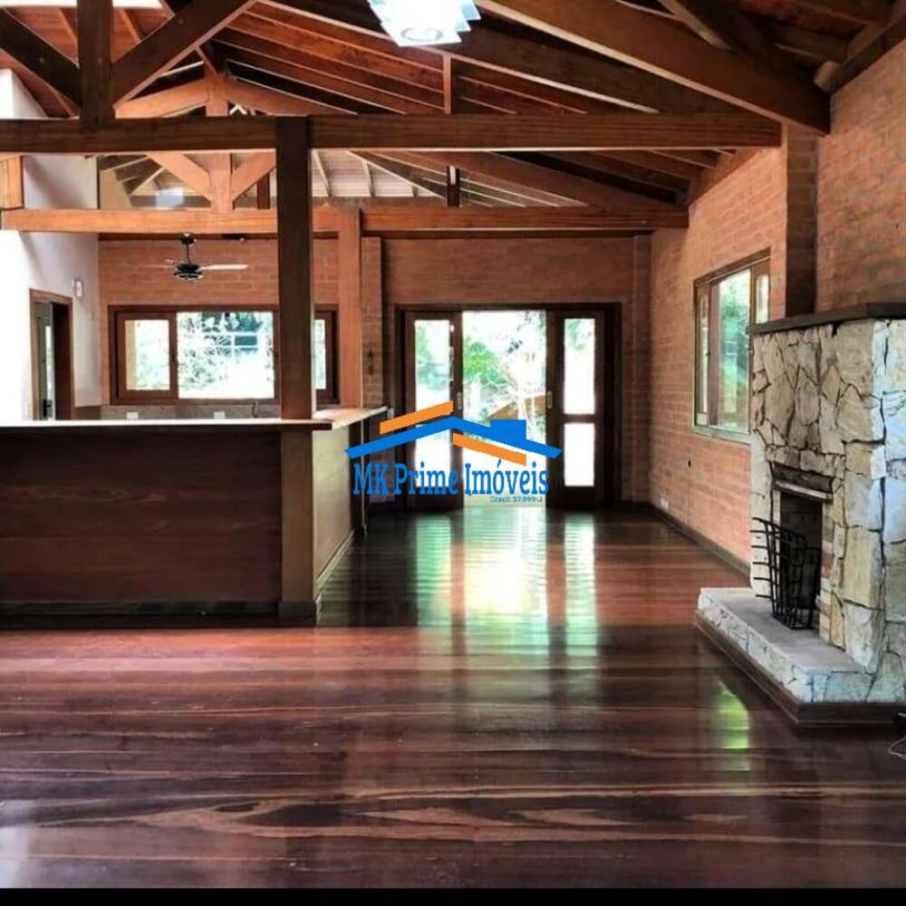 Casa de Condomínio à venda com 3 quartos, 1000m² - Foto 1