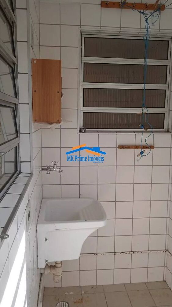 Apartamento à venda com 2 quartos, 62m² - Foto 3