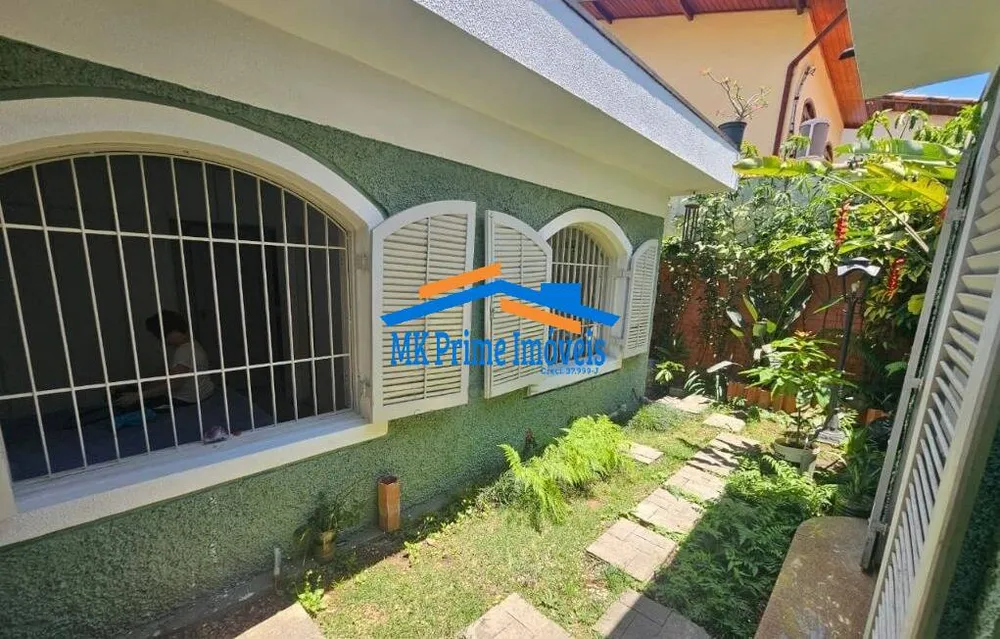 Casa, 4 quartos, 248 m² - Foto 1
