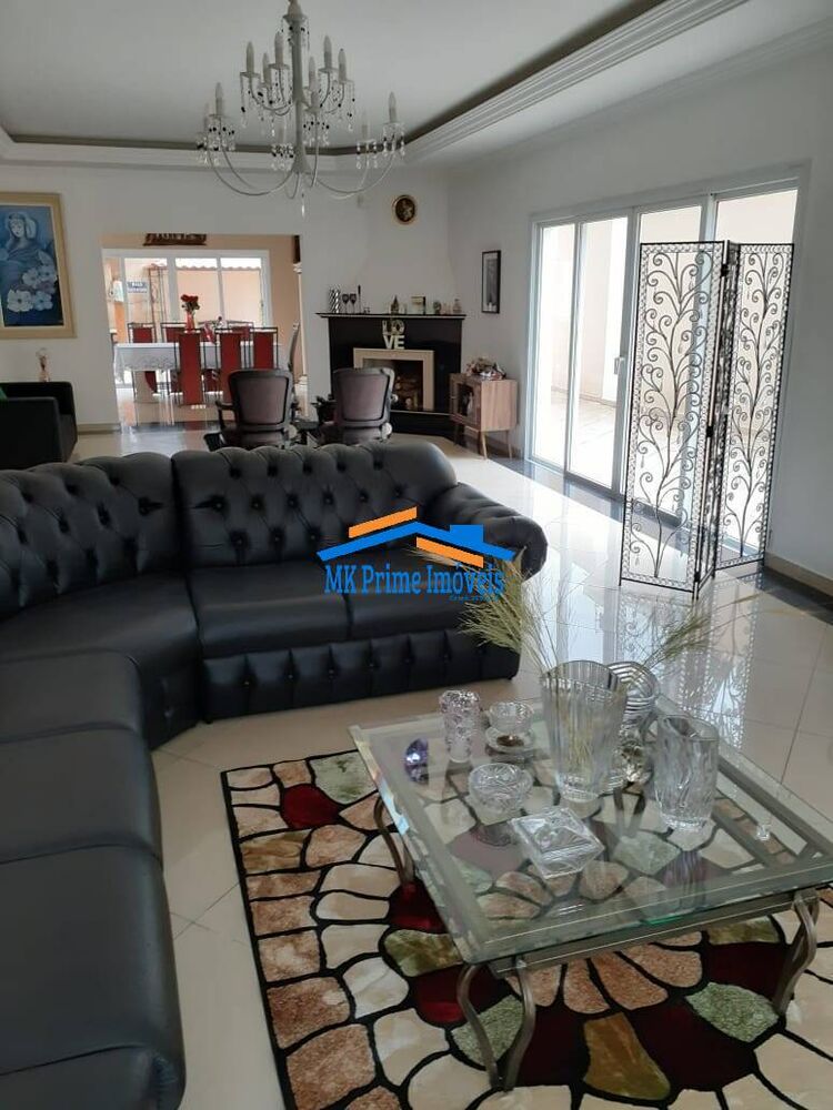 Casa de Condomínio à venda com 4 quartos, 750m² - Foto 4