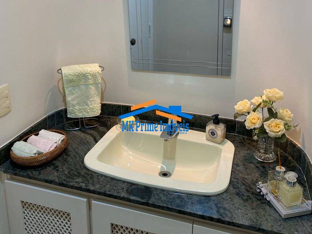 Apartamento à venda com 3 quartos, 194m² - Foto 1
