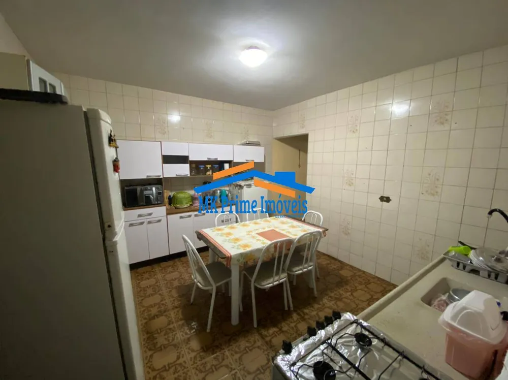 Casa, 4 quartos, 240 m² - Foto 4