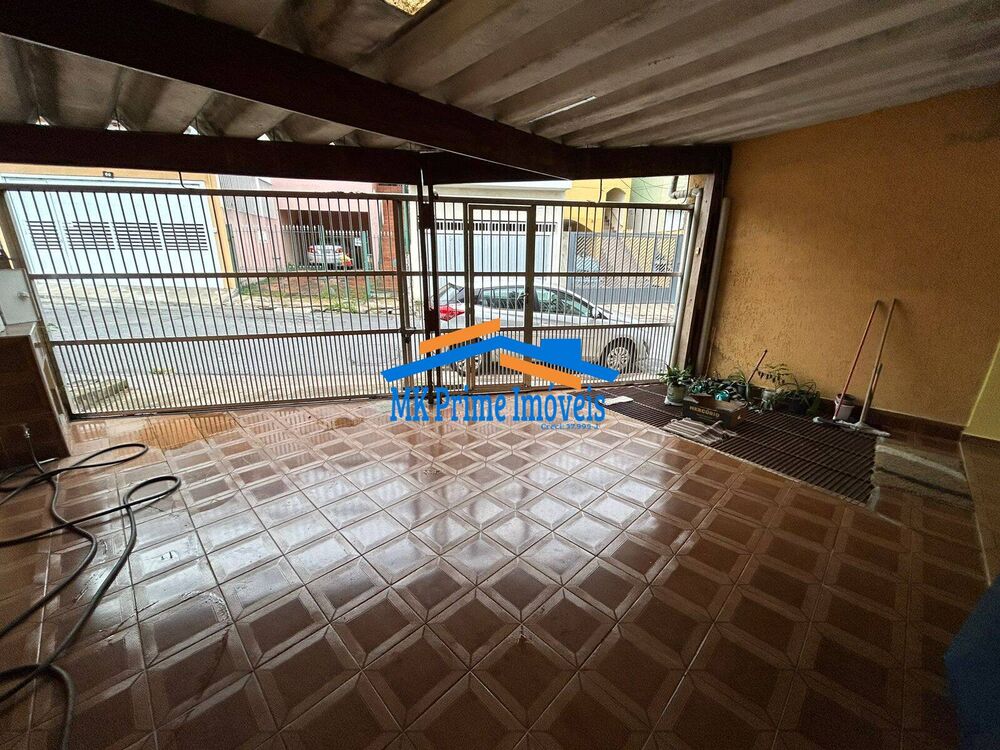 Sobrado à venda com 3 quartos, 110m² - Foto 1