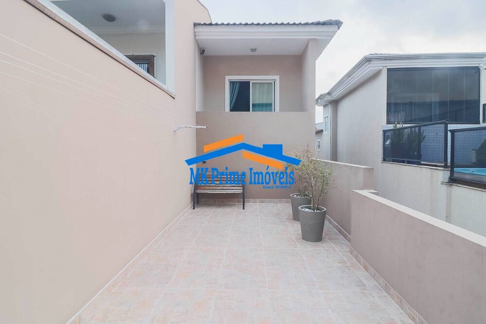 Sobrado à venda com 3 quartos, 300m² - Foto 2