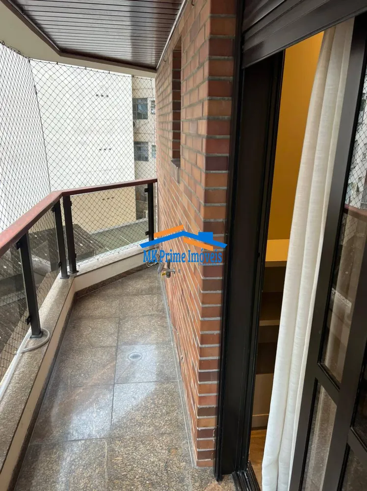 Apartamento, 3 quartos, 220 m² - Foto 1