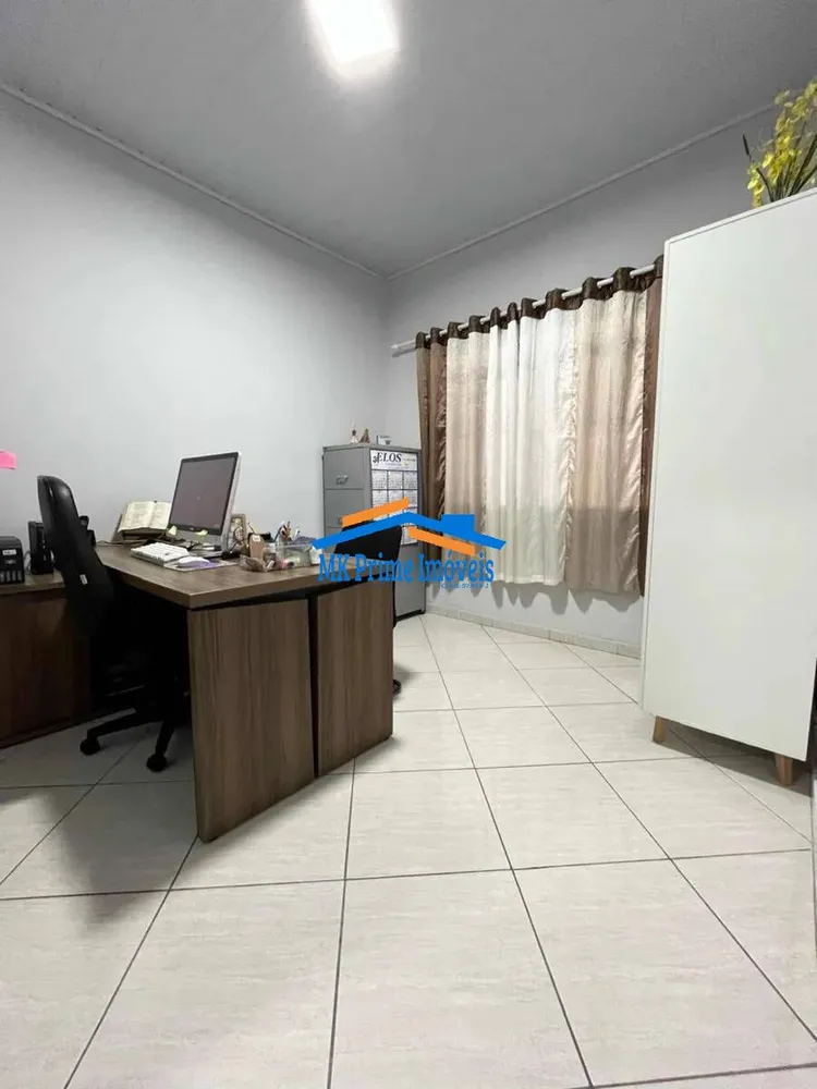 Casa, 3 quartos, 212 m² - Foto 4