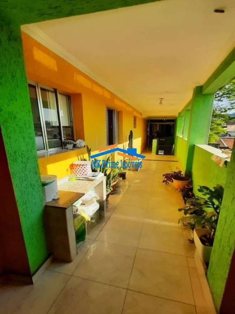 Sobrado, 3 quartos, 223 m² - Foto 2