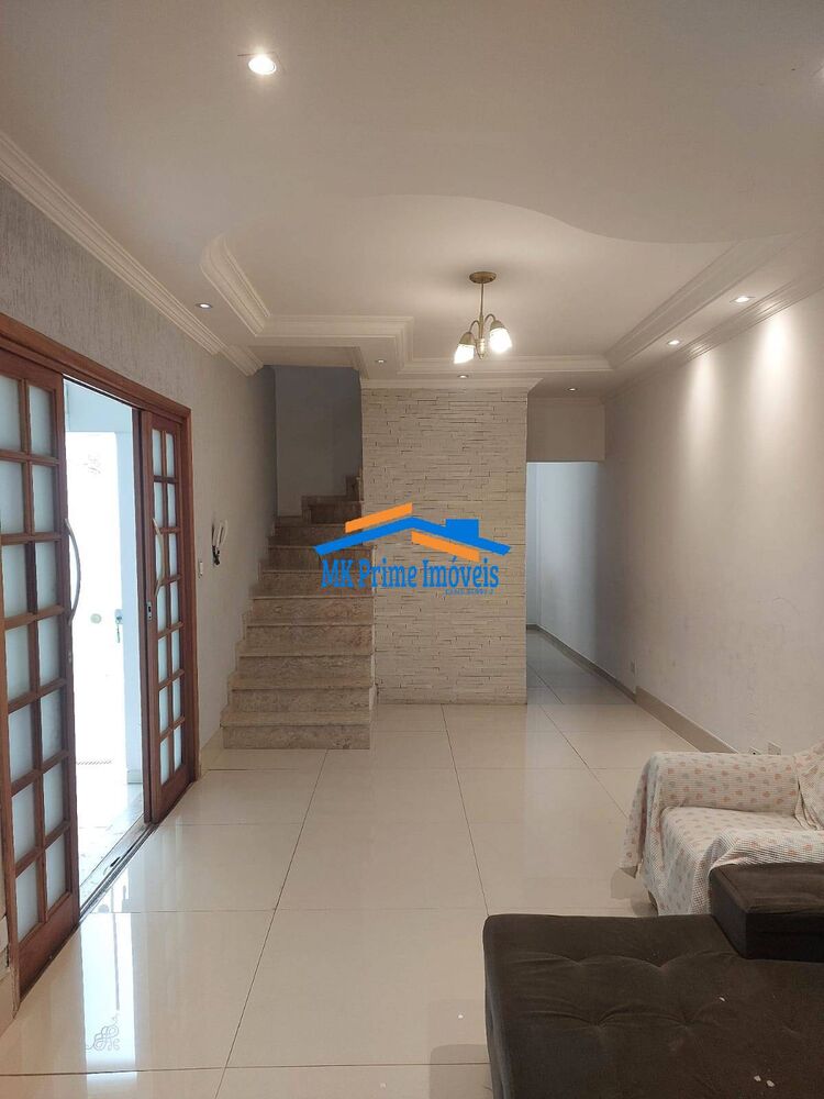 Casa à venda com 3 quartos, 150m² - Foto 1