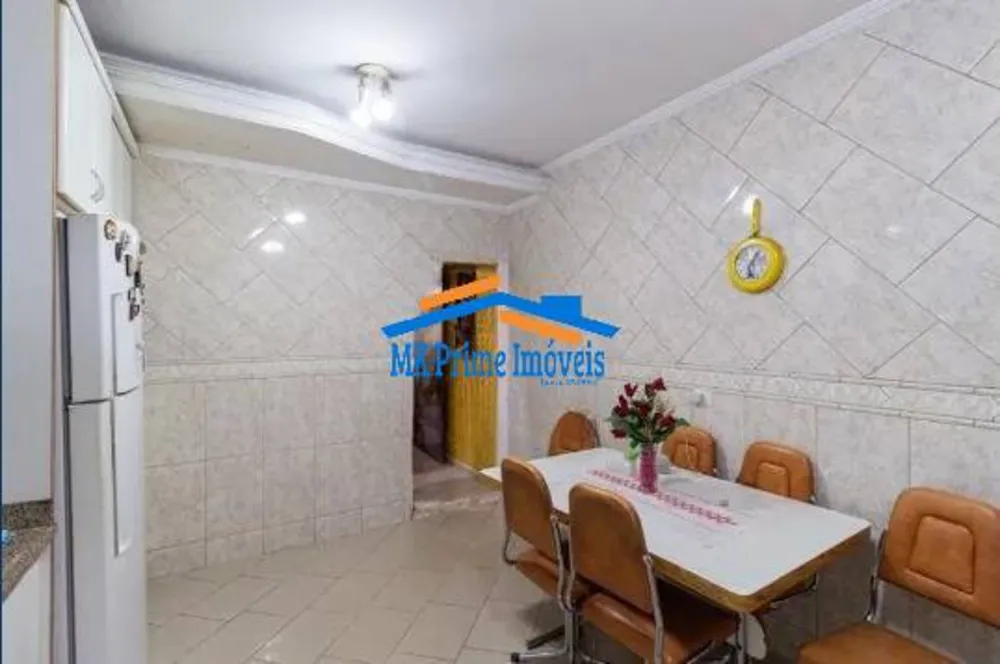 Sobrado, 3 quartos, 237 m² - Foto 2