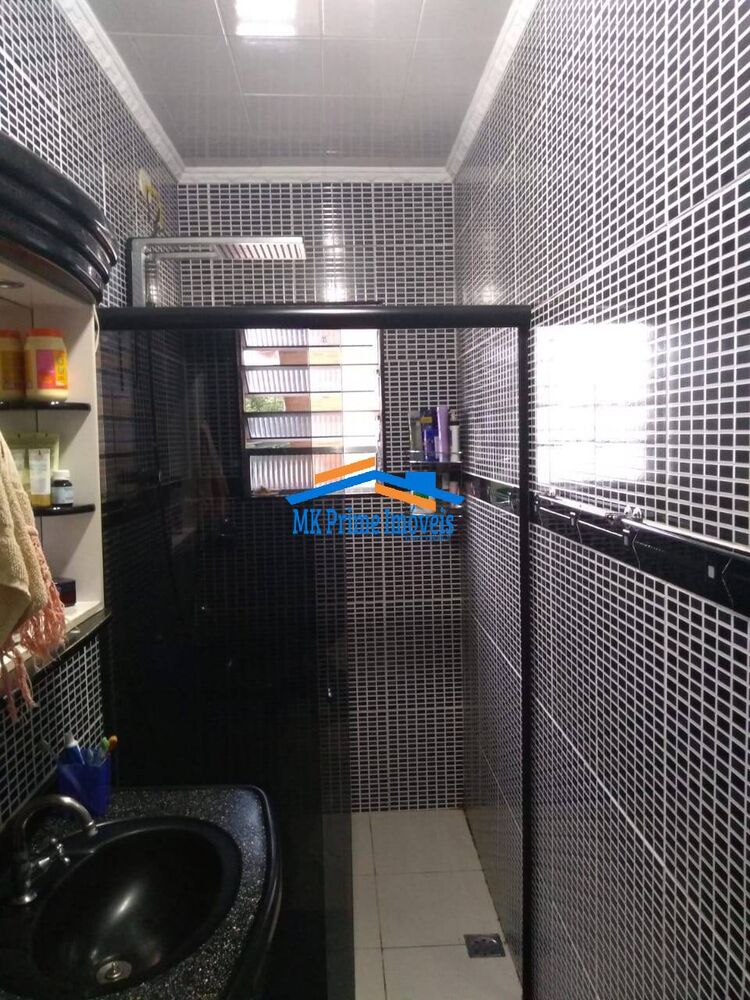 Sobrado à venda com 3 quartos, 227m² - Foto 4