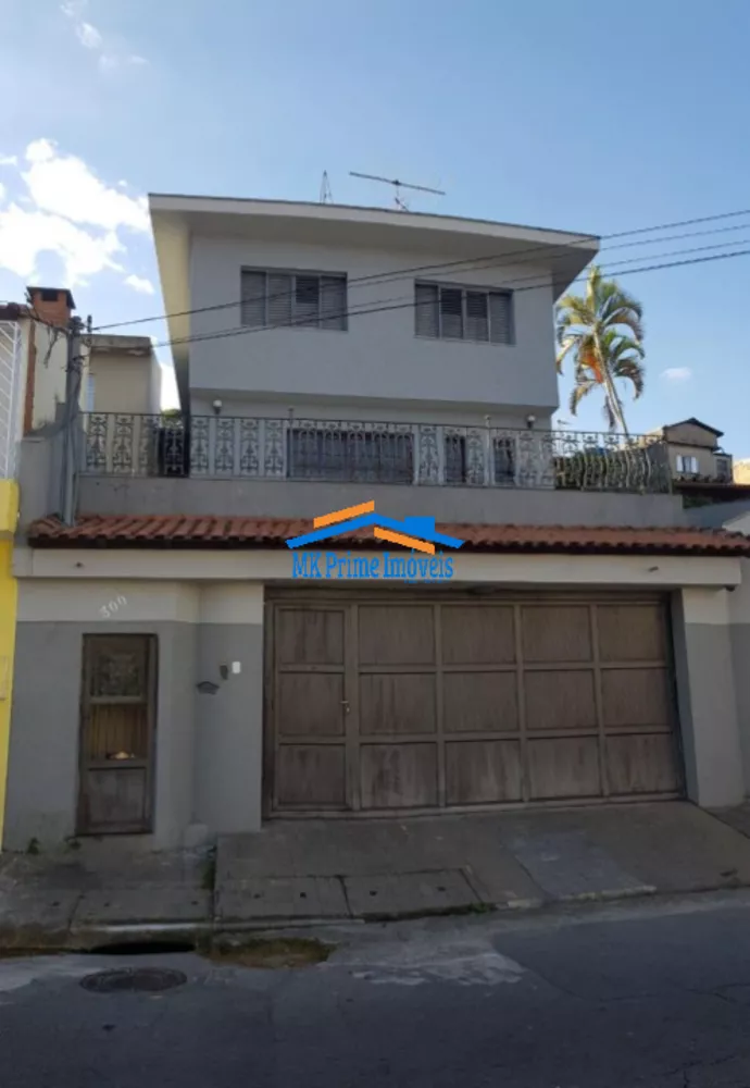 Casa à venda com 4 quartos, 200m² - Foto 1