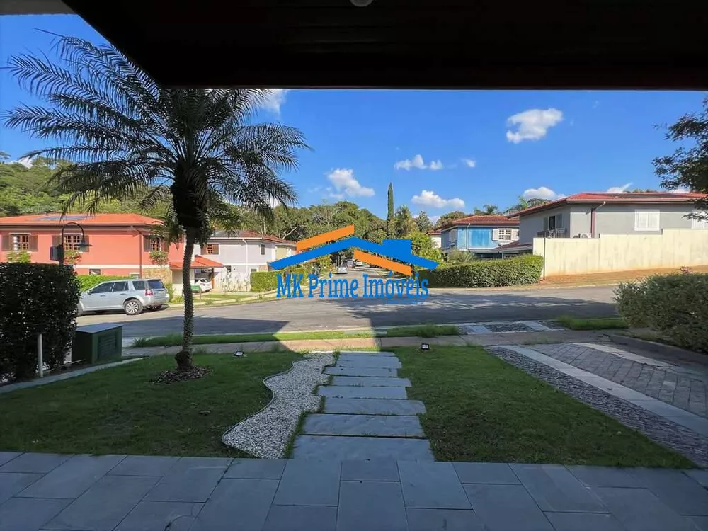 Casa de Condomínio à venda com 4 quartos, 360m² - Foto 2