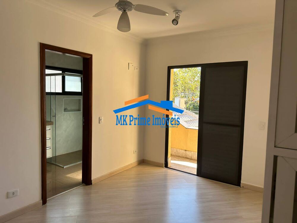 Casa de Condomínio para alugar com 4 quartos, 460m² - Foto 4