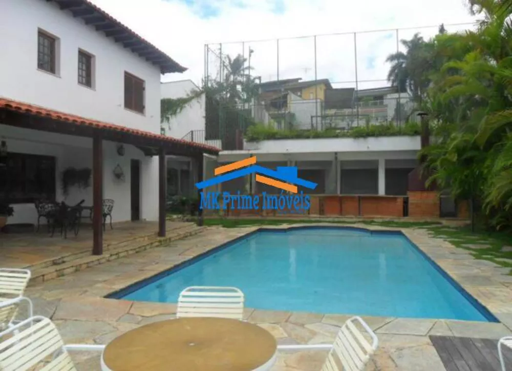 Casa de Condomínio para alugar com 4 quartos, 641m² - Foto 1