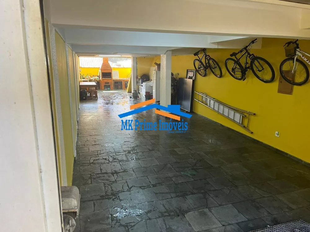 Sobrado à venda com 4 quartos, 204m² - Foto 2