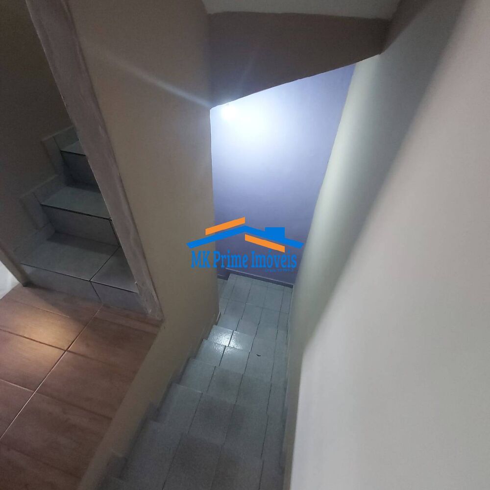 Sobrado à venda com 4 quartos, 129m² - Foto 2