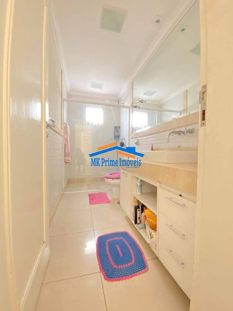 Casa de Condomínio para alugar com 4 quartos, 420m² - Foto 4