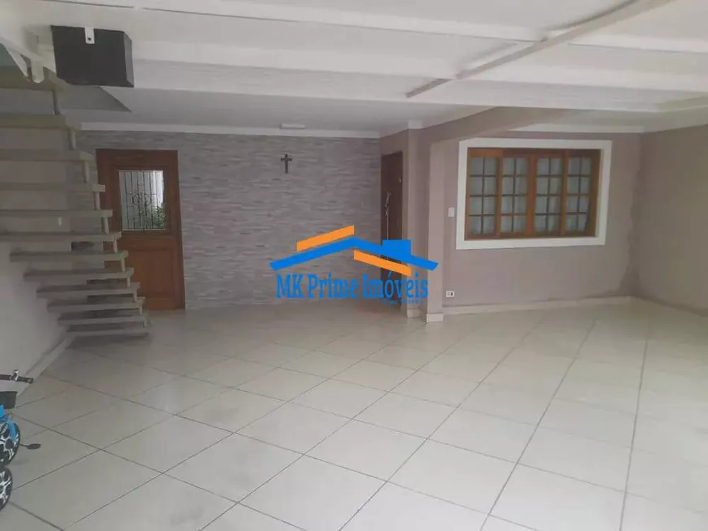 Sobrado à venda com 2 quartos, 140m² - Foto 1