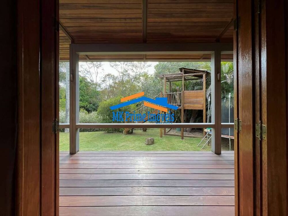 Casa de Condomínio à venda com 3 quartos, 382m² - Foto 2