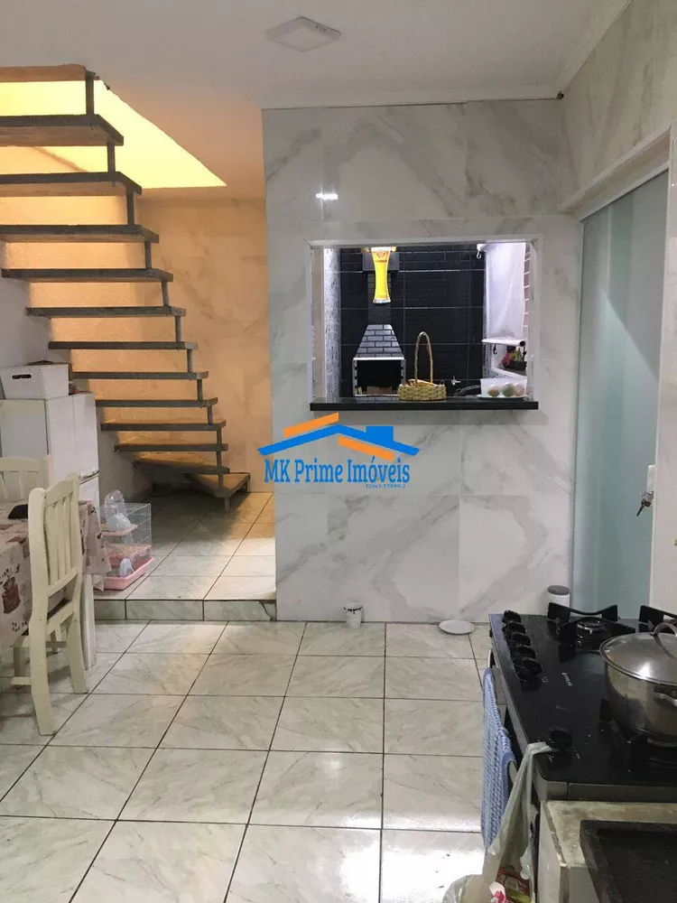 Sobrado à venda com 3 quartos, 305m² - Foto 3