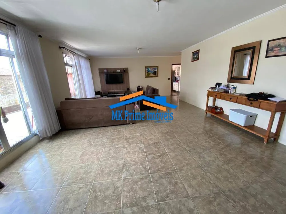 Sobrado, 6 quartos, 500 m² - Foto 1