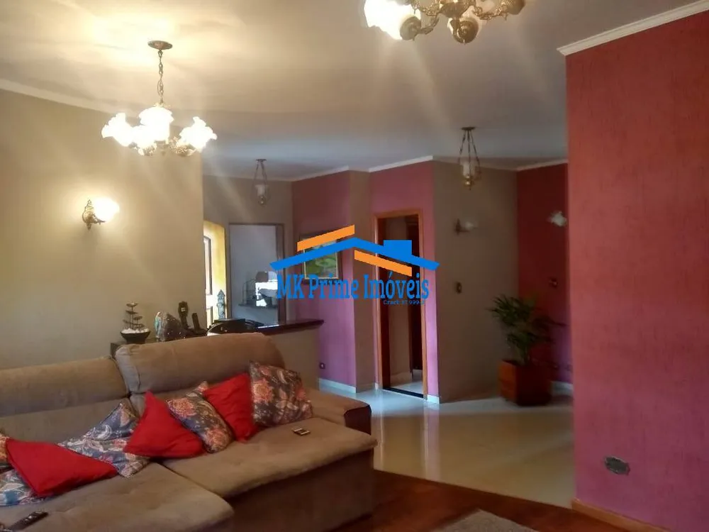 Casa, 3 quartos, 310 m² - Foto 1