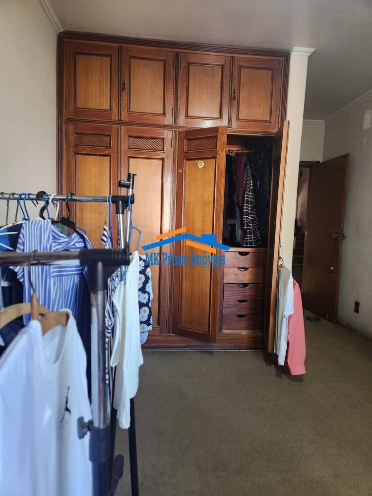 Sobrado à venda com 4 quartos, 484m² - Foto 4