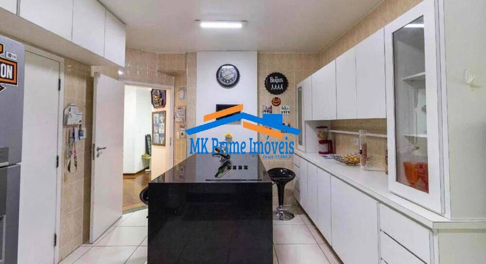 Apartamento à venda com 3 quartos, 164m² - Foto 1