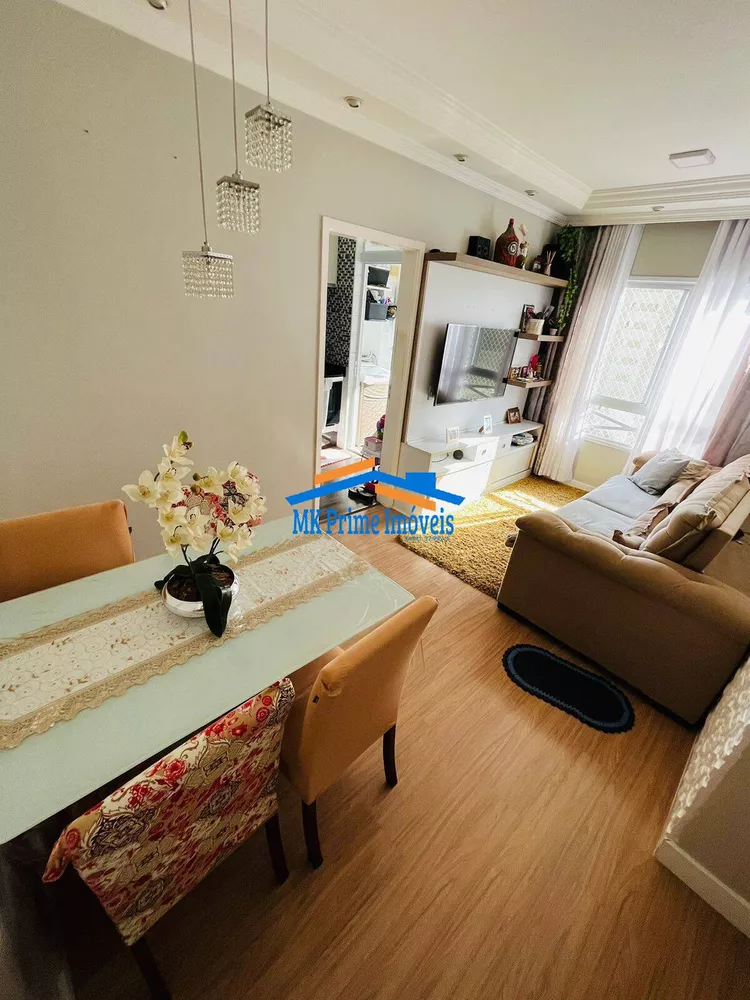 Apartamento à venda com 2 quartos, 61m² - Foto 4