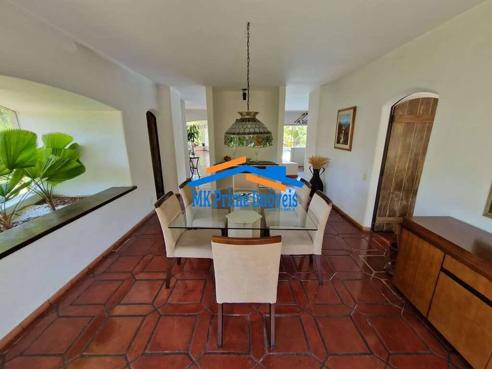 Casa de Condomínio à venda com 4 quartos, 578m² - Foto 2