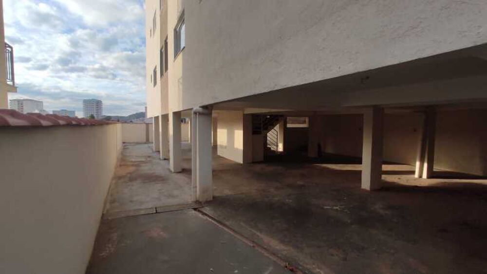 Apartamento à venda com 2 quartos, 66m² - Foto 8