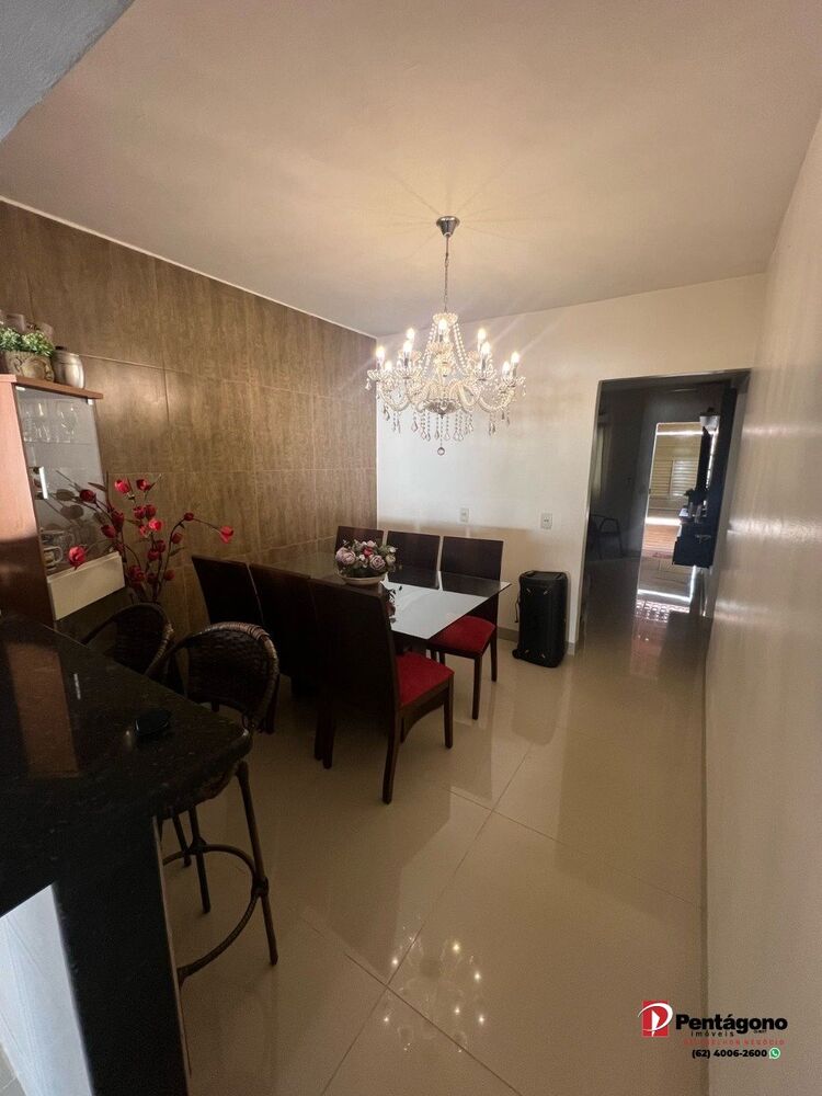 Casa à venda com 3 quartos, 59m² - Foto 1